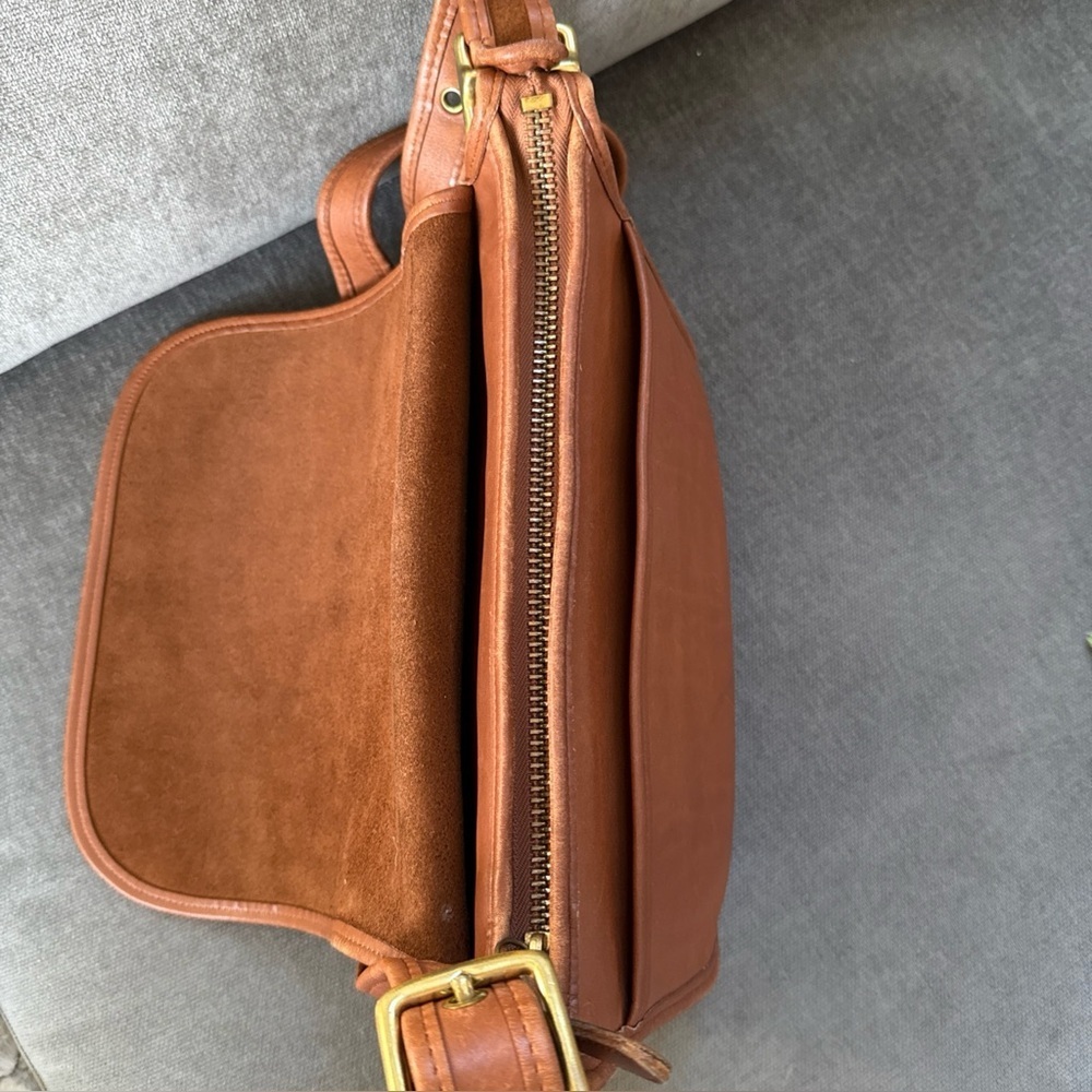 Vintage Coach Leather Patricia Legacy Crossbody Shoulder Bag British Tan - Picture 14 of 14